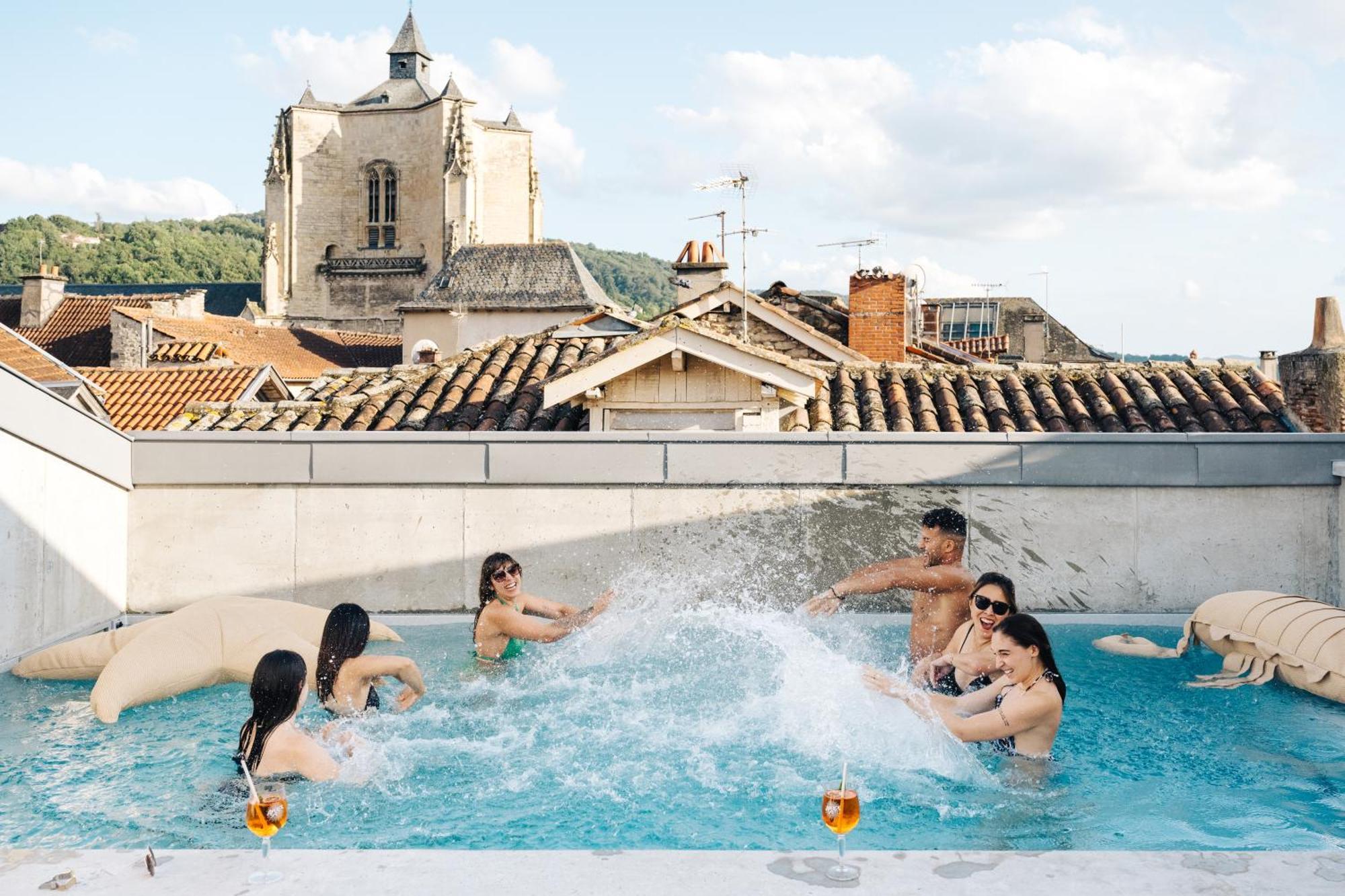 Maison Les Fleurines By Logis Appartement *